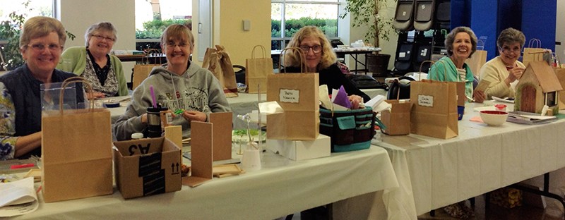 MiniCal's 2016 Shabby Chic Shelf Workshop