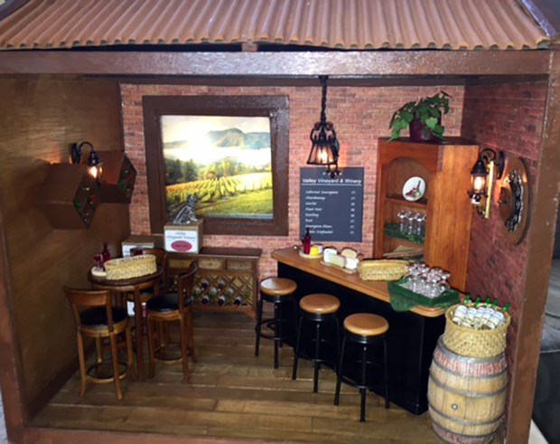 Jana Sendoff created this 1" scale wine tasting room box.